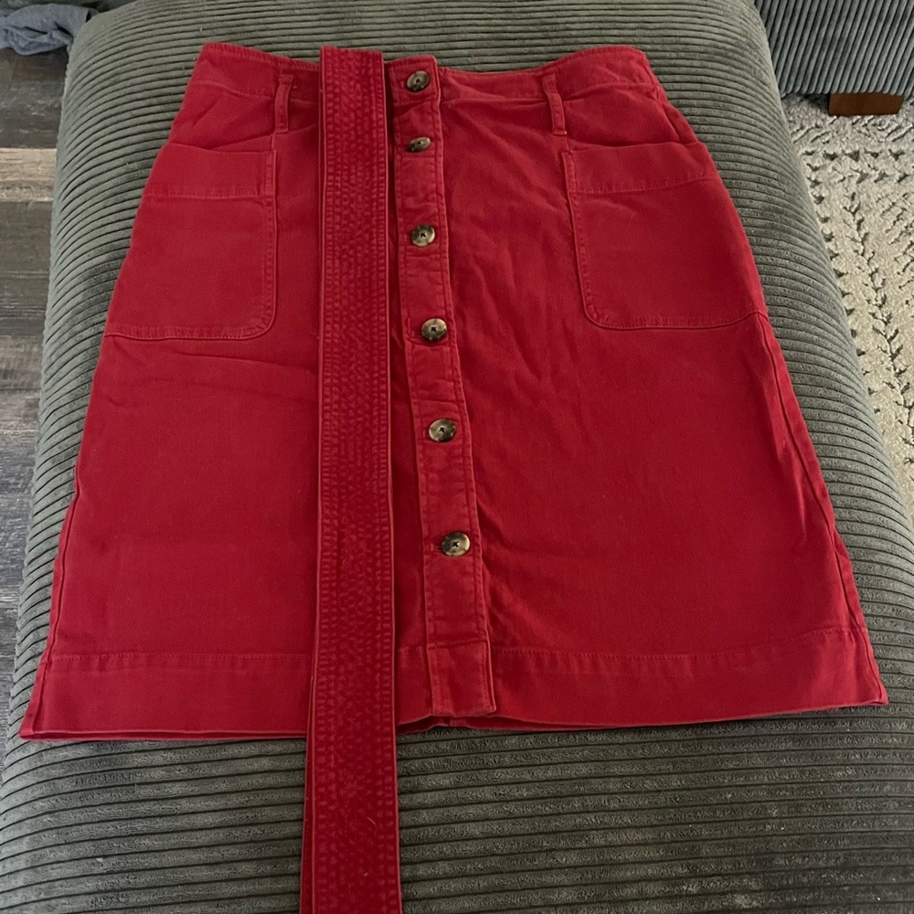 Like New - Loft longer skirt with belt & buttons down the front. Size L